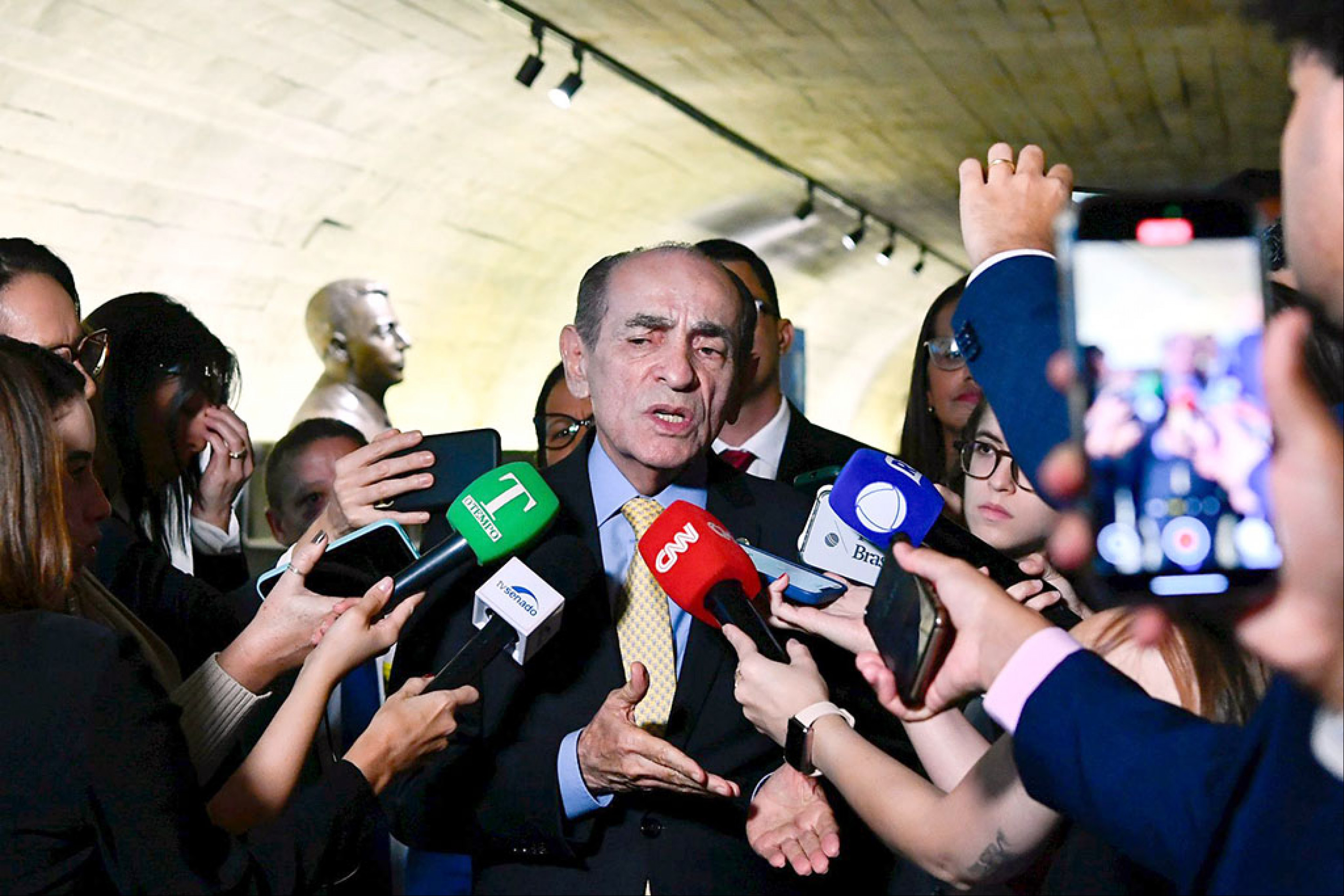 Castro é o relator da Proposta de Emenda à Constituição