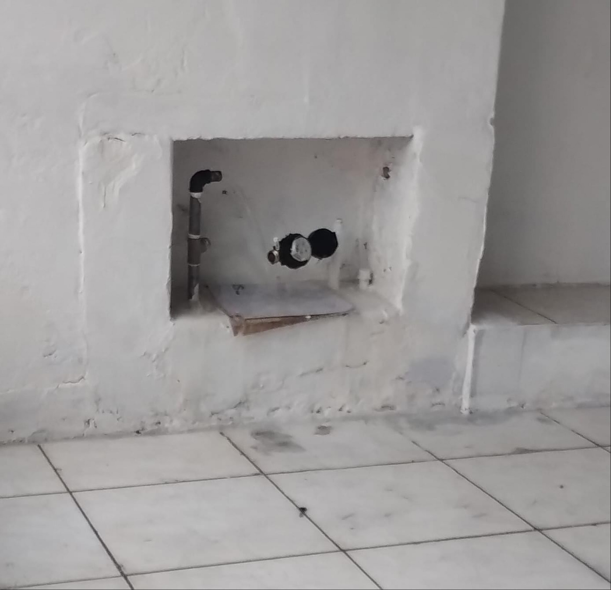 O furto na Alameda dos Jasmins aconteceu por volta das 6h15